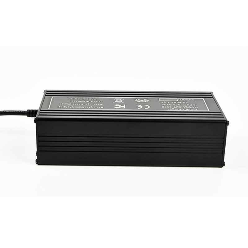 Pengisi daya Cepat 60V 67.2V/p - 84V 20A Smart Charger ulasan dan harga